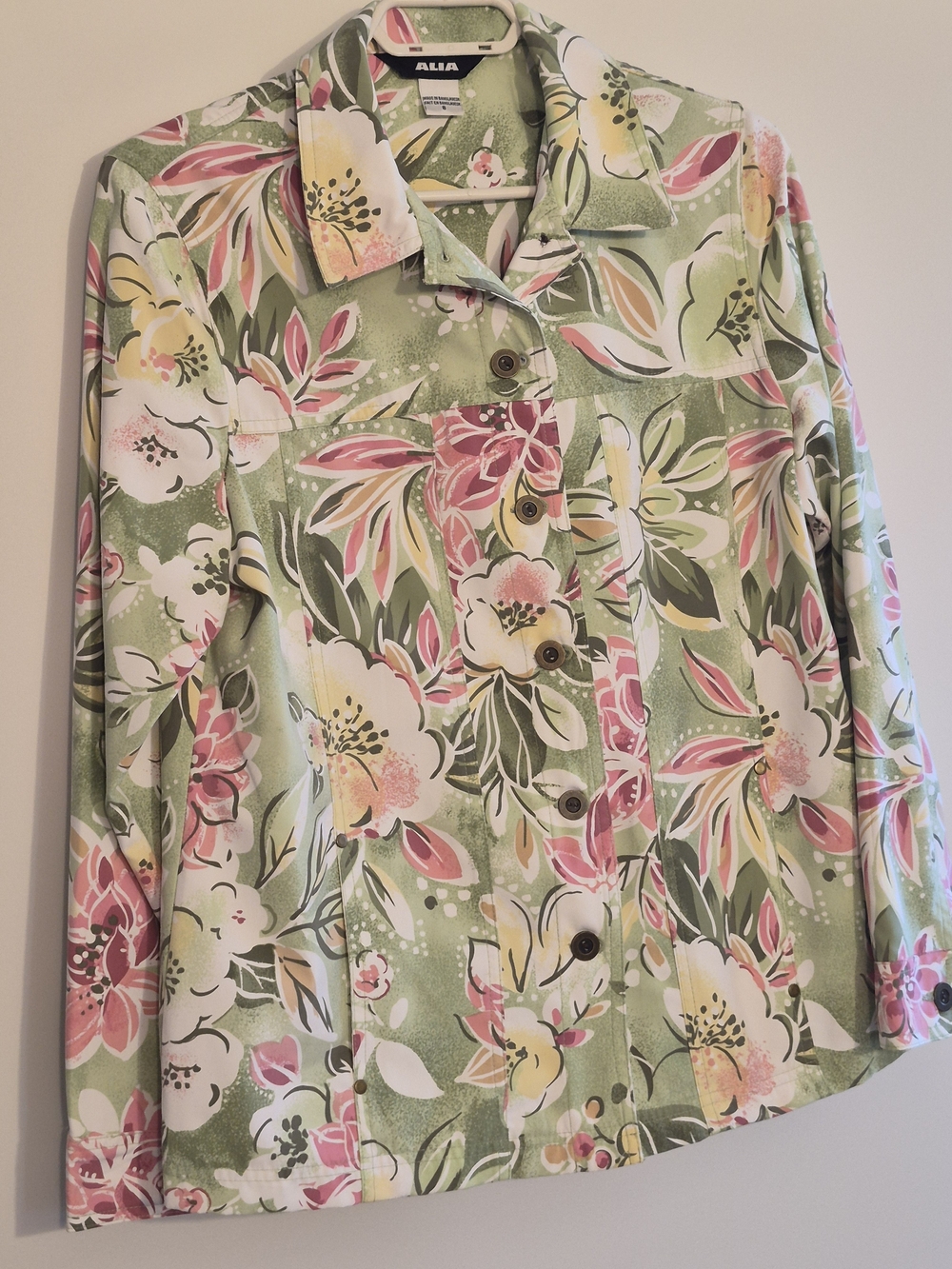 Floral Button-Front Shirt Jacket in Green, Pink & Cream